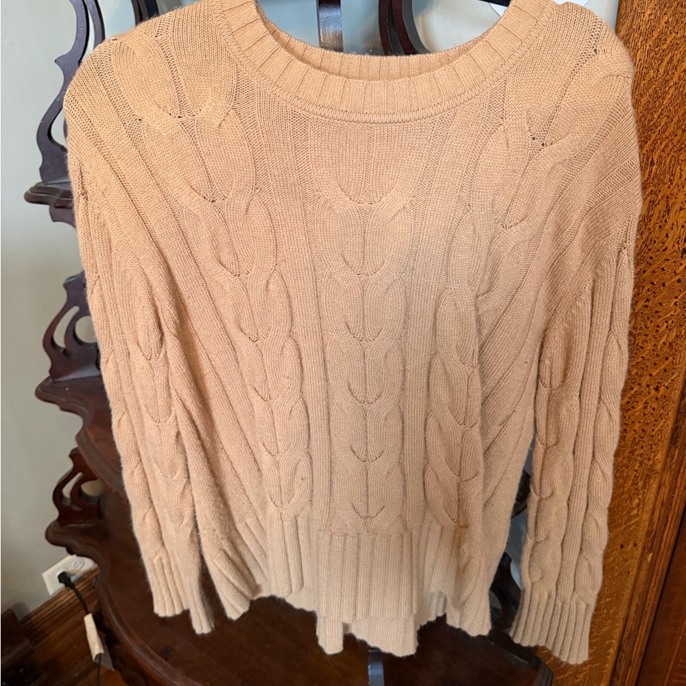 Banana Republic Cable Knit Crewneck Camel Pullover Sweater